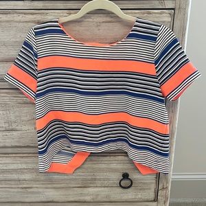 Cropped shirt